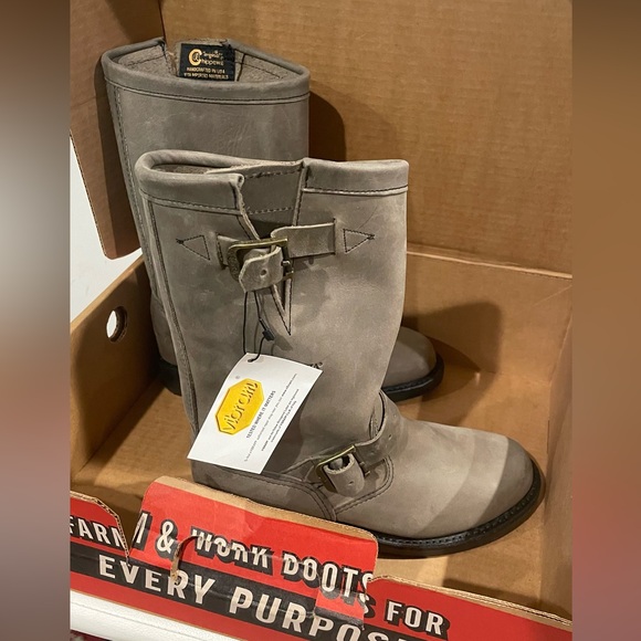 NWB Chippewa Boots - Picture 8 of 10